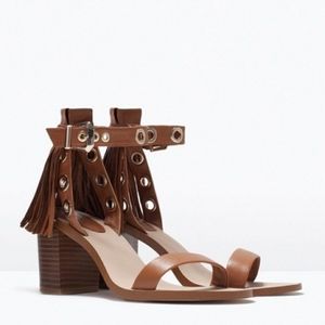 ZARA • leather fringe sandals